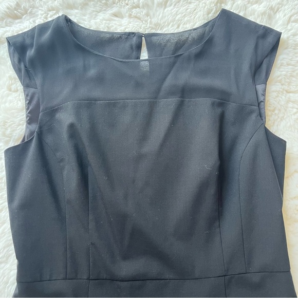 Banana Republic Wool/Silk Classic Shift Dress Size 10 - Picture 9 of 9
